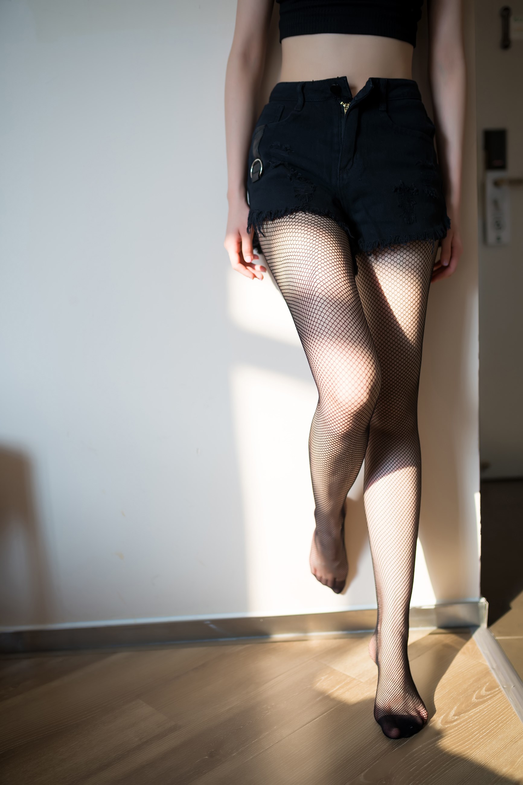 吃瓜资讯独家全纪录:全网热议明星禁断情史与地下交易中撕裂虚假伪装的内幕